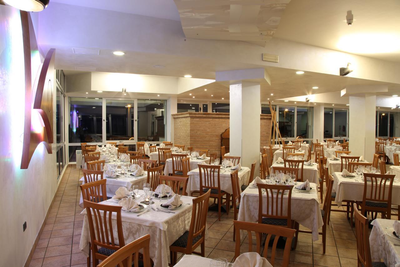 Hotel Plaza Лидо-дельи-Эстенси Экстерьер фото
